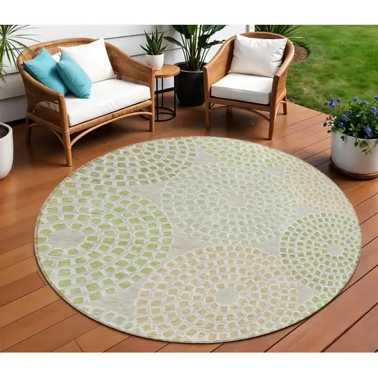 8' Artichoke Green And Brown Round Geometric Washable Indoor Outdoor Area Rug Photo 1