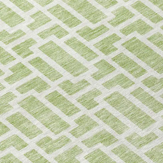 8' Artichoke Green And Ivory Round Geometric Washable Indoor Outdoor Area Rug Photo 7