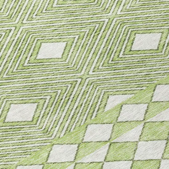 8' Artichoke Green And Ivory Round Geometric Washable Indoor Outdoor Area Rug Photo 8