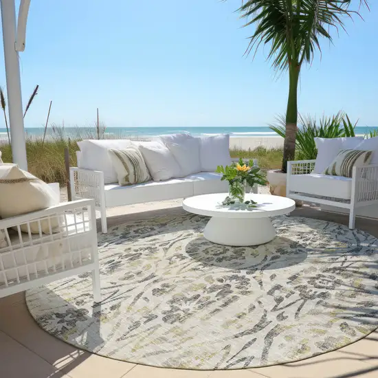 8' Beige And Dark Gray Round Floral Washable Indoor Outdoor Area Rug Photo 7