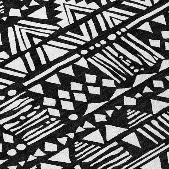 8' Black And Ivory Round Southwestern Washable Indoor Outdoor Area Rug Photo 4
