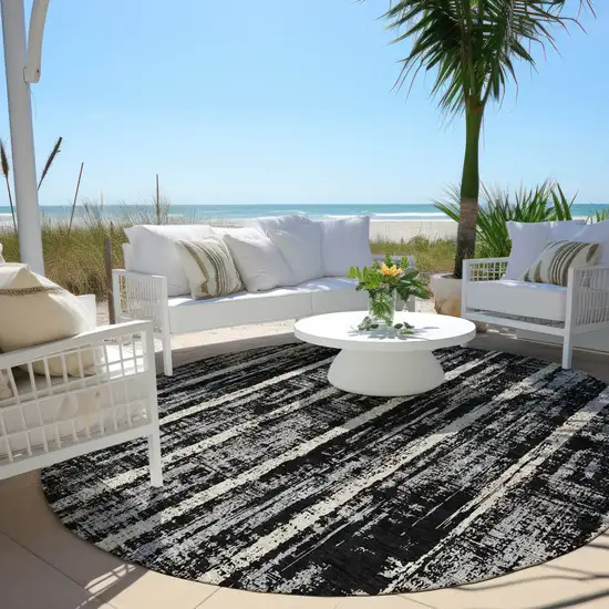 8' Black Gray And Ivory Round Striped Washable Indoor Outdoor Area Rug Photo 6