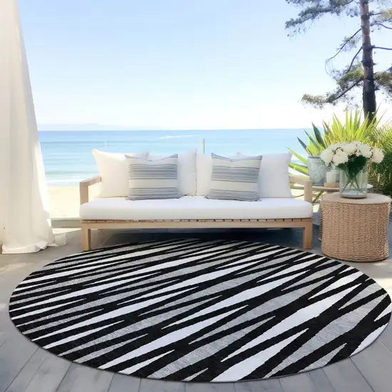 8' Black Ivory And Gray Round Geometric Washable Indoor Outdoor Area Rug Photo 6