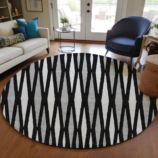 8' Black Ivory And Gray Round Geometric Washable Indoor Outdoor Area Rug Photo 7
