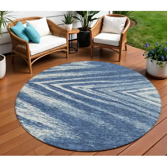 8' Blue And Ivory Round Abstract Washable Indoor Outdoor Area Rug Photo 1