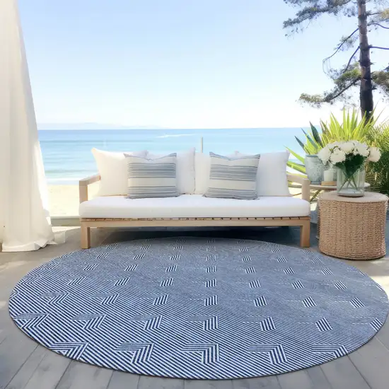 8' Blue And Ivory Round Geometric Washable Indoor Outdoor Area Rug Photo 6