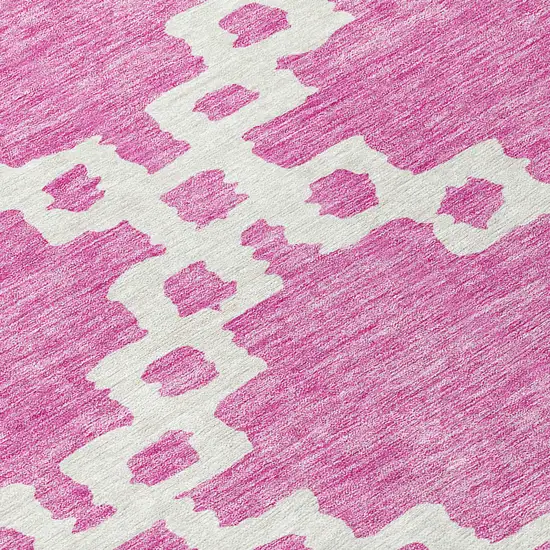 8' Blush And Ivory Round Geometric Washable Indoor Outdoor Area Rug Photo 8