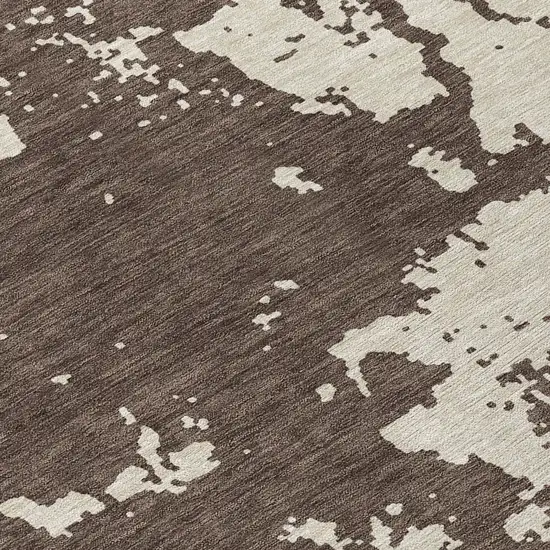 8' Brown And Beige Round Abstract Washable Indoor Outdoor Area Rug Photo 8