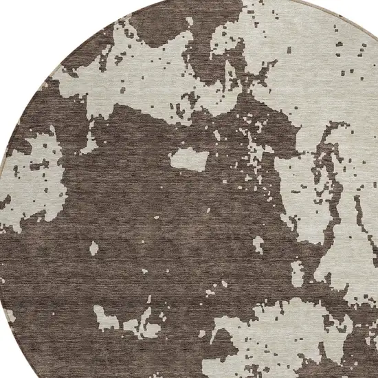 8' Brown And Beige Round Abstract Washable Indoor Outdoor Area Rug Photo 4