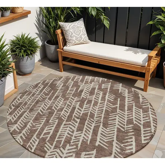 8' Brown And Beige Round Tribal Washable Indoor Outdoor Area Rug Photo 1