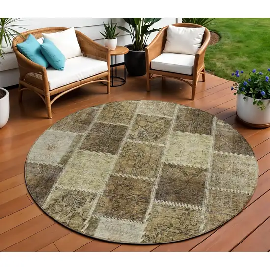 8' Brown Beige And Taupe Round Patchwork Washable Indoor Outdoor Area Rug Photo 1