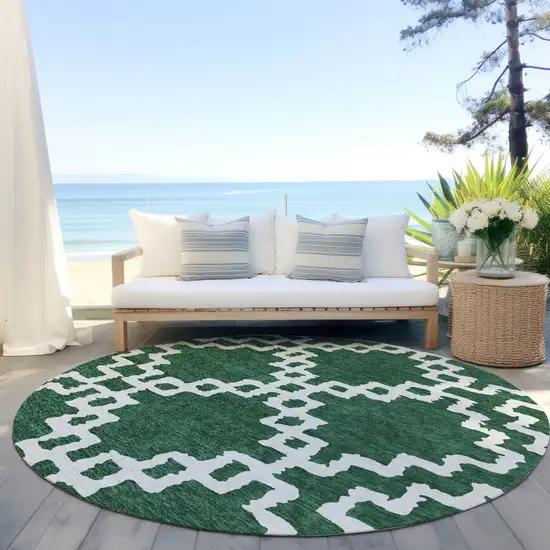 8' Emerald And Ivory Round Geometric Washable Indoor Outdoor Area Rug Photo 5