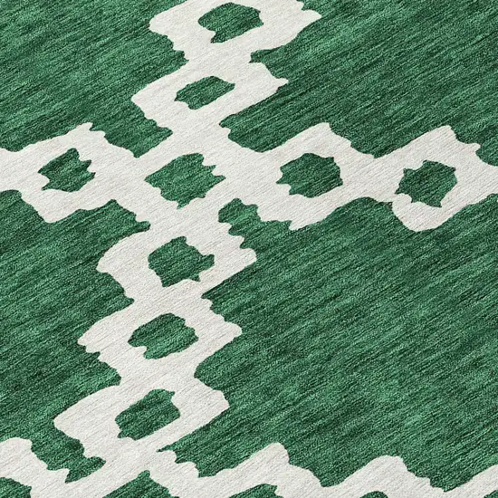 8' Emerald And Ivory Round Geometric Washable Indoor Outdoor Area Rug Photo 7