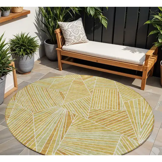 8' Gold Copper And Brown Round Geometric Washable Indoor Outdoor Area Rug Photo 1