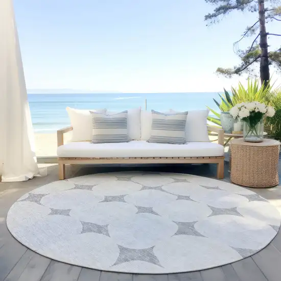 8' Gray And Beige Round Abstract Washable Indoor Outdoor Area Rug Photo 6