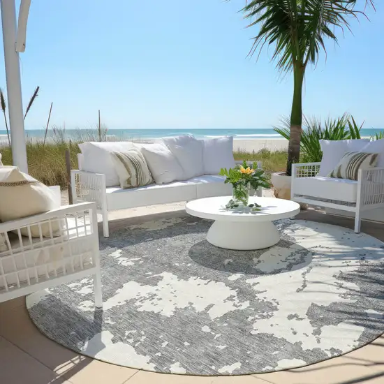 8' Gray And Ivory Round Abstract Washable Indoor Outdoor Area Rug Photo 6