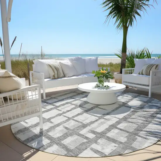 8' Gray And Ivory Round Striped Washable Indoor Outdoor Area Rug Photo 6
