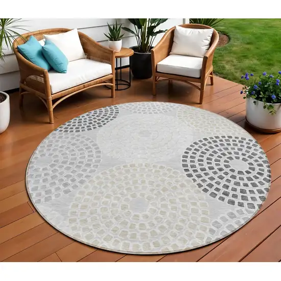 8' Gray And Taupe Round Geometric Washable Indoor Outdoor Area Rug Photo 1