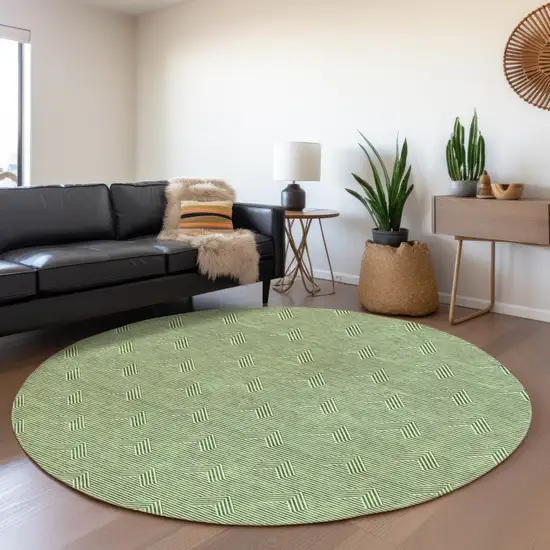 8' Green And Beige Round Geometric Washable Indoor Outdoor Area Rug Photo 7