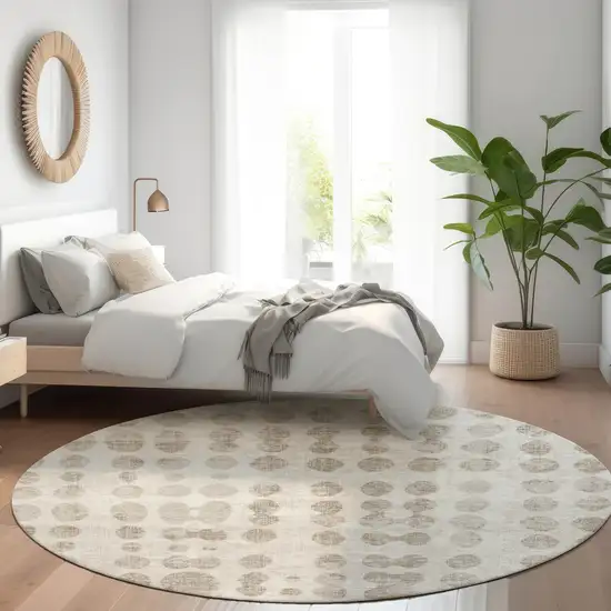8' Ivory And Beige Round Abstract Washable Indoor Outdoor Area Rug Photo 6