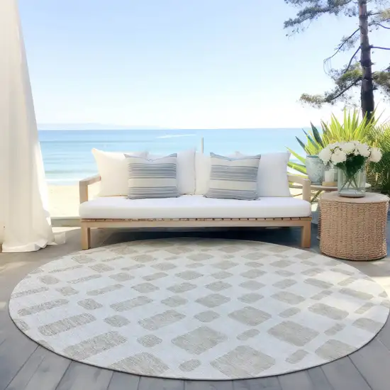 8' Ivory And Brown Round Geometric Washable Indoor Outdoor Area Rug Photo 6