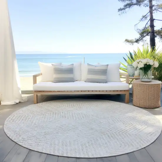 8' Ivory And Gray Round Geometric Washable Indoor Outdoor Area Rug Photo 6