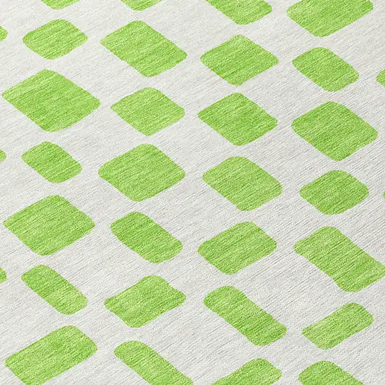 8' Lime Green And Ivory Round Geometric Washable Indoor Outdoor Area Rug Photo 8