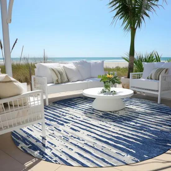 8' Navy Blue And Ivory Round Striped Washable Indoor Outdoor Area Rug Photo 6