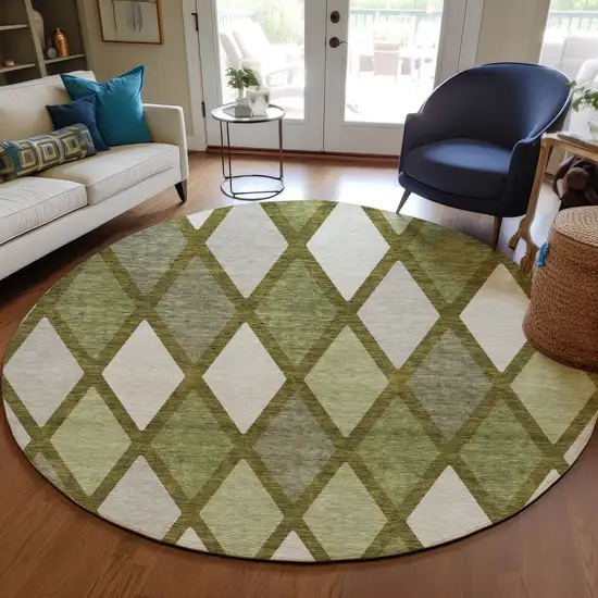 8' Olive Green And Gray Round Geometric Washable Indoor Outdoor Area Rug Photo 7