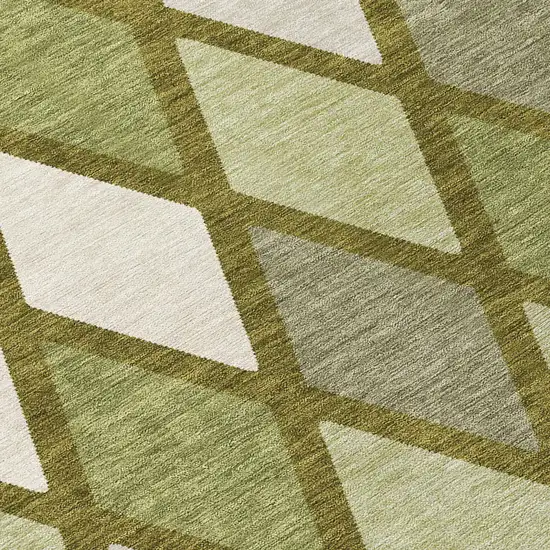 8' Olive Green And Gray Round Geometric Washable Indoor Outdoor Area Rug Photo 8