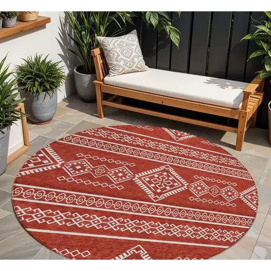 8' Red And Ivory Round Southwestern Washable Indoor Outdoor Area Rug Photo 1