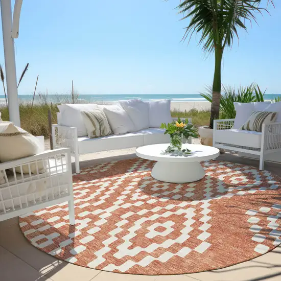 8' Salmon And Ivory Round Geometric Washable Indoor Outdoor Area Rug Photo 7