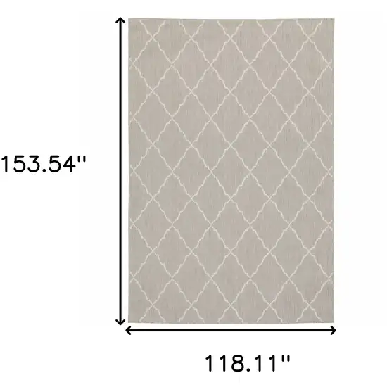10'x13' Gray and Ivory Trellis Indoor Outdoor Area Rug Photo 11