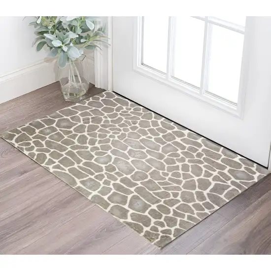Beige Giraffe Print Shag Handmade Non Skid Area Rug Photo 1
