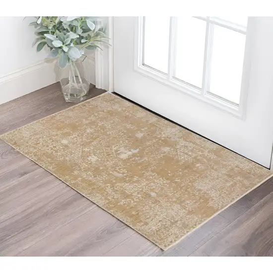 Beige Oriental Area Rug With Fringe Photo 1