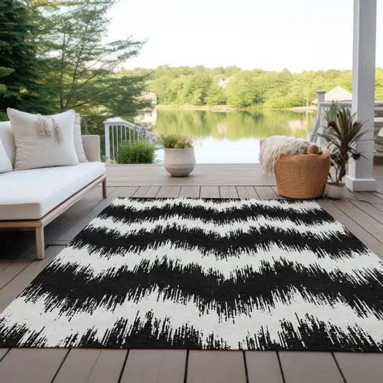 Black And Ivory Chevron Washable Indoor Outdoor Area Rug Photo 9