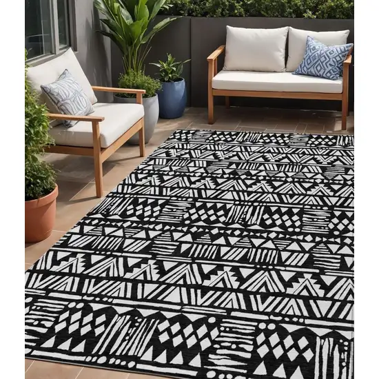 Black And Ivory Southwestern Washable Indoor Outdoor Area Rug Photo 1