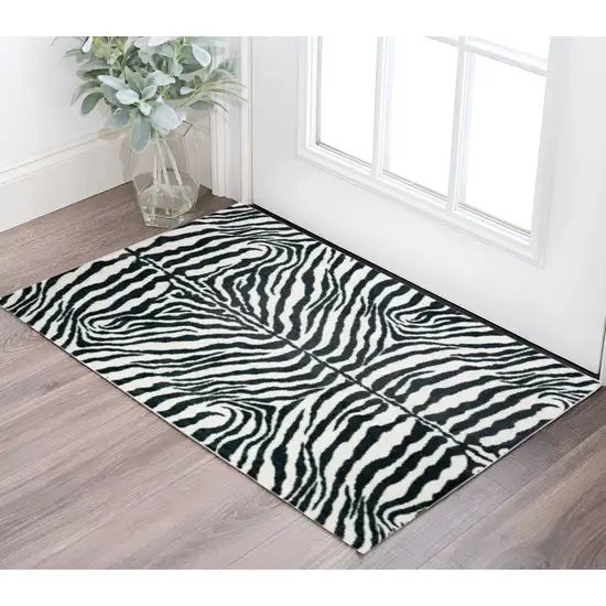 Black and White Zebra Print Shag Handmade Non Skid Area Rug Photo 1