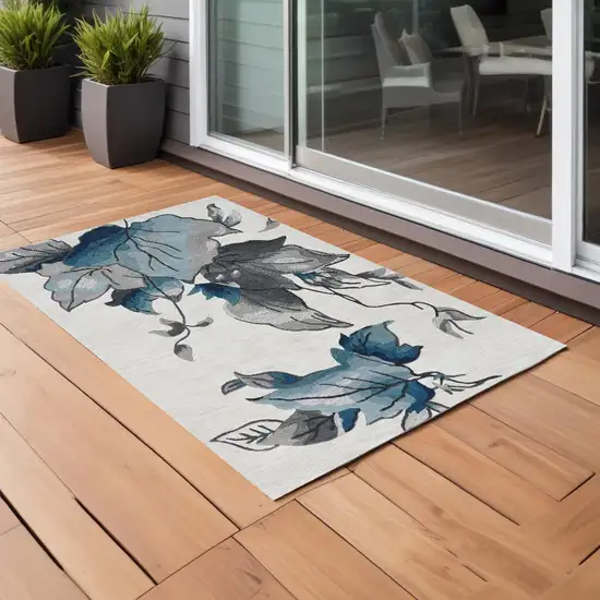 Ivory Blue Oversized Leaves Area Rug Photo 1