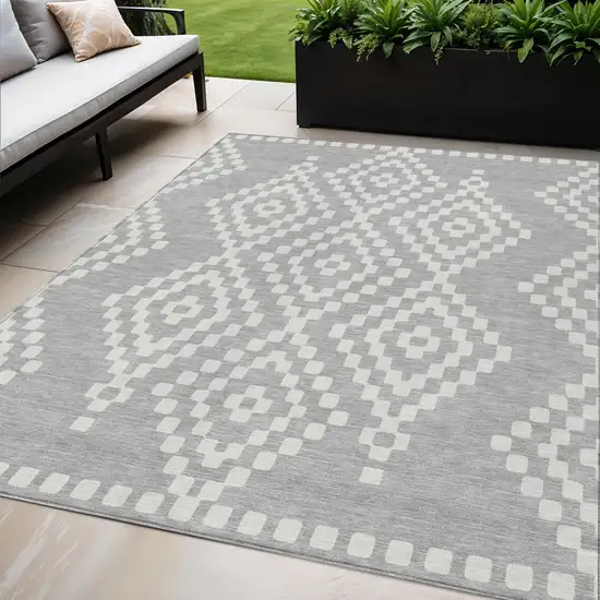 Silver And Ivory Geometric Washable Indoor Outdoor Area Rug Photo 1