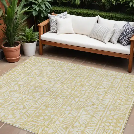 Wheat And Ivory Southwestern Washable Indoor Outdoor Area Rug Photo 1